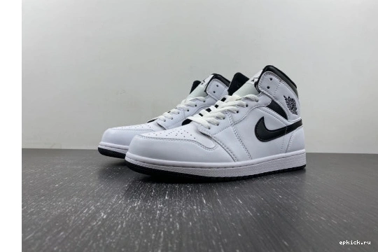 EP Jordan Air DQ8426-132 Mid DQ8426-132 1  0212